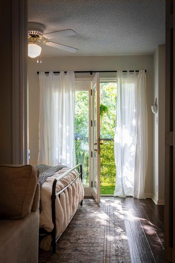 Lush, Enchanting Austin Oasis! Apartment Luaran gambar